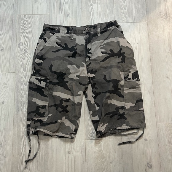Other - Gray Camo Shorts 👟